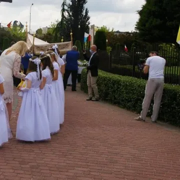 Boże Ciało w Radomsku. Z powodu epidemii procesje wokół kościołów