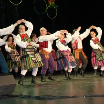 Koncert zespołów folklorystycznych w MDK