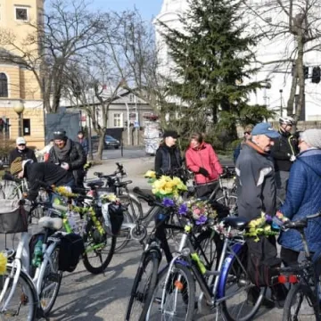 Rowerowo.pl powitało wiosnę na rowerach
