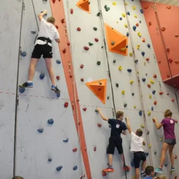 Ruszyły pierwsze powiatowe zawody wspinaczkowe
