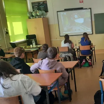 Bezpieczna wieś. Lekcja z KRUS w Dobryszycach