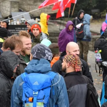 Wystartował VII Pieszy Maraton Niepodległości