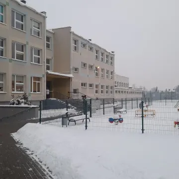 Uczniowie klas I–III wrócili do szkół