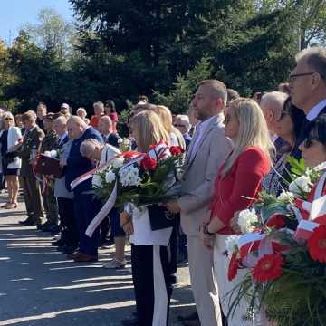 79. rocznica utworzenia Konspiracyjnego Wojska Polskiego upamiętniona w Radomsku