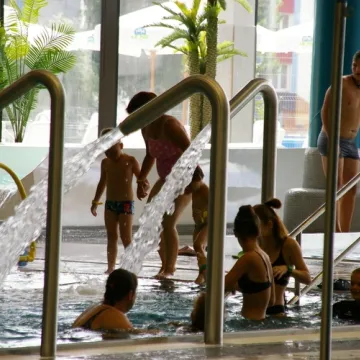 Mieszkańcy Radomska korzystają już z nowego basenu. Tak wygląda wnętrze „Aquary”