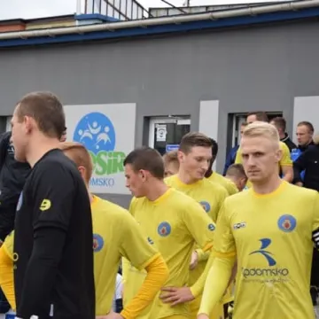 RKS Radomsko remisuje z Bronią Radom 1:1