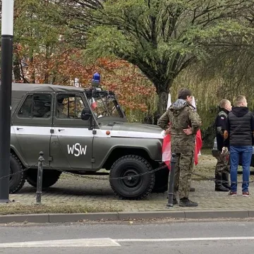 Zabytkowe pojazdy przejechały ulicami Radomska