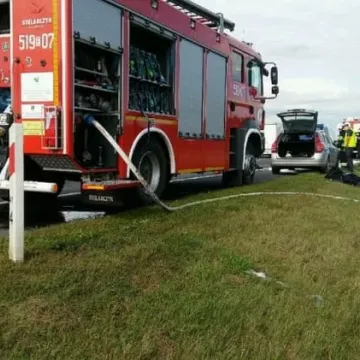 Radiowóz w ogniu na DK1