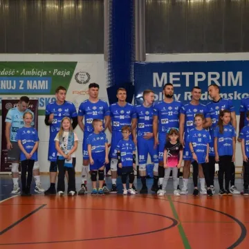 METPRIM Volley Radomsko gra i pomaga