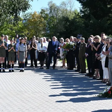 W Radomsku uczczono 80. rocznicę utworzenia KWP