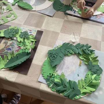 Emocje i wiosna na warsztatach kartonowych w Muzeum Regionalnym w Radomsku