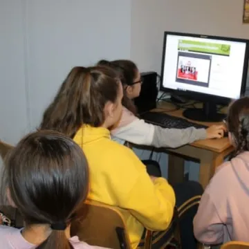 Niepodległościowa lekcja biblioteczna