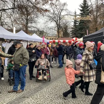 Plac 3 Maja w Radomsku zamienił się w świąteczne miasteczko