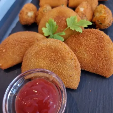 Zakończenie stażu uczniów ZSE z certyfikatami