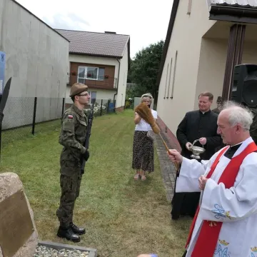 W Kocierzowach oddano hołd żołnierzom i lotnikom 1944 roku