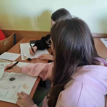 Hejt, trolling i memy. Lekcja prawa w Dobryszycach