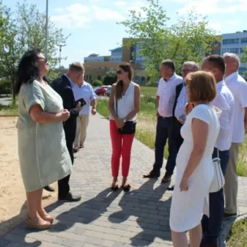 Sprawdzili jak wyglądają place zabaw w Radomsku