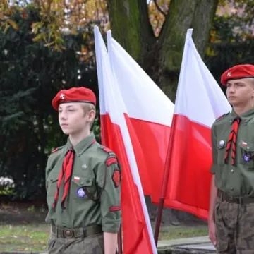 Kwiaty i pamięć w rocznicę wybuchu II Wojny Światowej