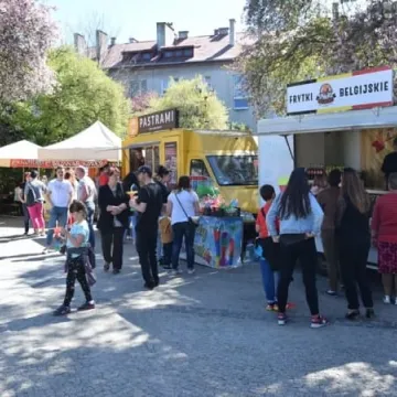 Dzień drugi z food truckami