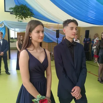 Bal na zakończenie ósmej klasy w PSP nr 2 w Radomsku