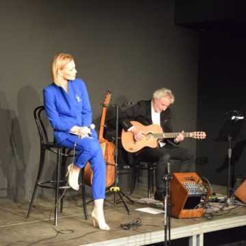 „Niebieski koncert” na zakończenie Radomszczańskiej Kampanii Przeciwdziałania Przemocy