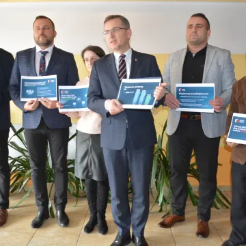 Wielgomłyny: Zbigniew Ziemba mówił o budżecie i finansach kraju