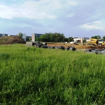 Co słychać na budowie basenu?