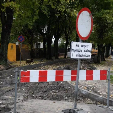 Piotrków Tryb.: Staszica na ostatniej prostej