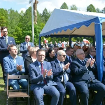 Uroczystości w Bąkowej Górze - oddano hołd Żołnierzom Wyklętym