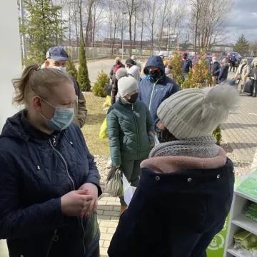 Oddali puszki, otrzymali sadzonki