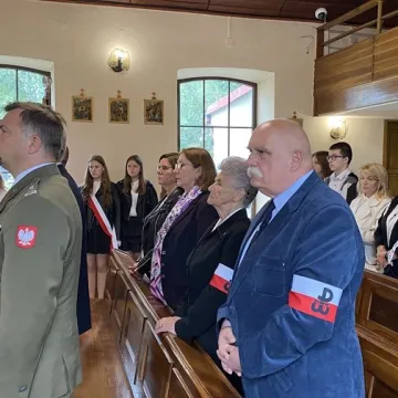 Ekshumowany Jan Kowalski spoczął na Cmentarzu Starym w Radomsku