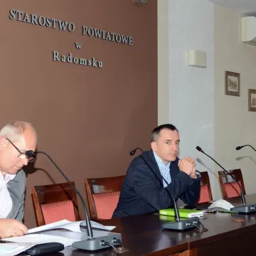 Zmiany w powiatowym budżecie. Więcej pieniędzy na inwestycje drogowe