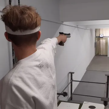 Strzeleckie Święto Kobiet z udziałem pistoleciarzy OKSS „10-tka”