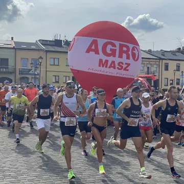 [WIDEO] To już 6. Przedborska DYCHA. Z roku na rok coraz więcej biegaczy