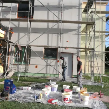 Remont hali sportowej w Strzałkowie prawie zakończony