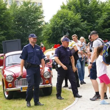 Zabytkowe pojazdy zaparkowały w Radomsku