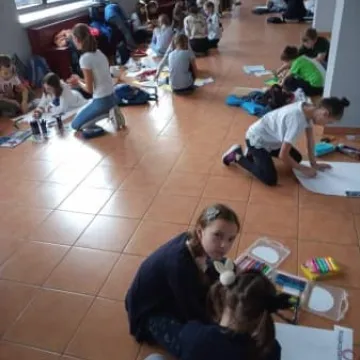 Uczniowie PSP nr 9 w Radomsku promują czytelnictwo