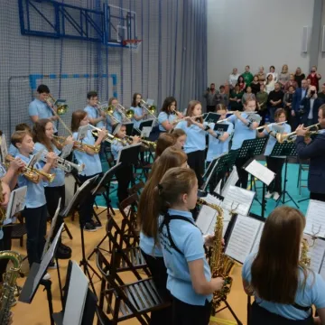 Przy szkole w Borzykowej powstała nowoczesna sala gimnastyczna