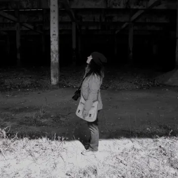 Foto Pozytyw „Poza utartym szlakiem”