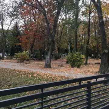 Trwa rewaloryzacja parku Świętojańskiego