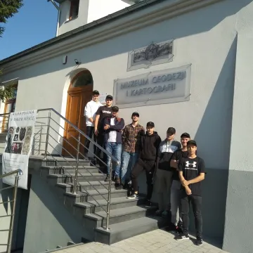 Uczniowie z „Mechanika” na Rajdzie Geodety