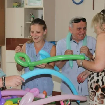 Piknik integracyjny dzieci i seniorów RUTW SAN