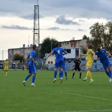 Nareszcie wygrana! RKS Radomsko – Świt Nowy Dwór Maz. 2:1