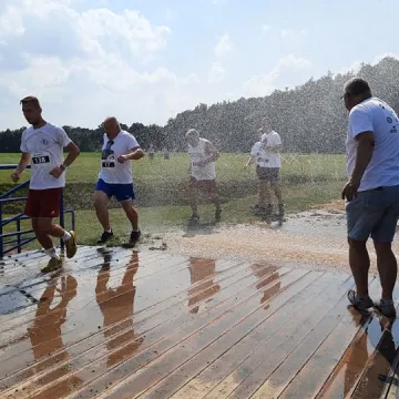 Tropem Wilczym. Bieg Pamięci Żołnierzy Wyklętych 2021 w Radomsku