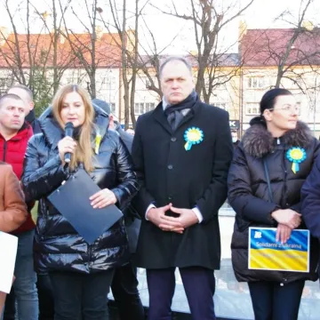 Radomsko: Wiec solidarności z Ukrainą