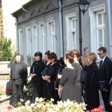 Odsłonięcie tablicy poświęconej żołnierzom KWP