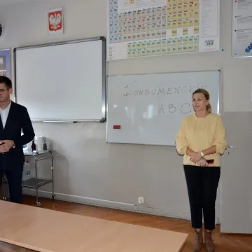 Edukacja konsumencka w szkołach średnich