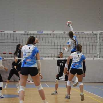 Wygrana po tie-breaku. Volley Radomsko-Volley Opoczno 3:2