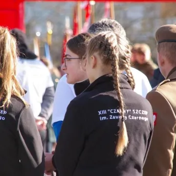 Cześć i chwała bohaterom!