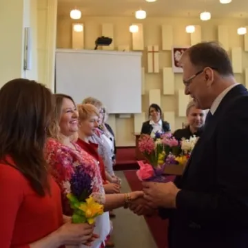 W urzędach pamiętali o Dniu Kobiet